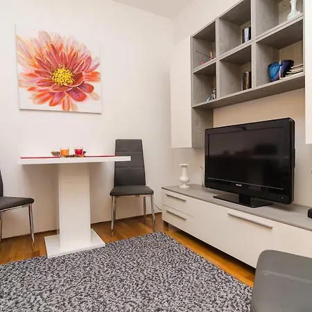 Adea - One Bedroom With Terrace